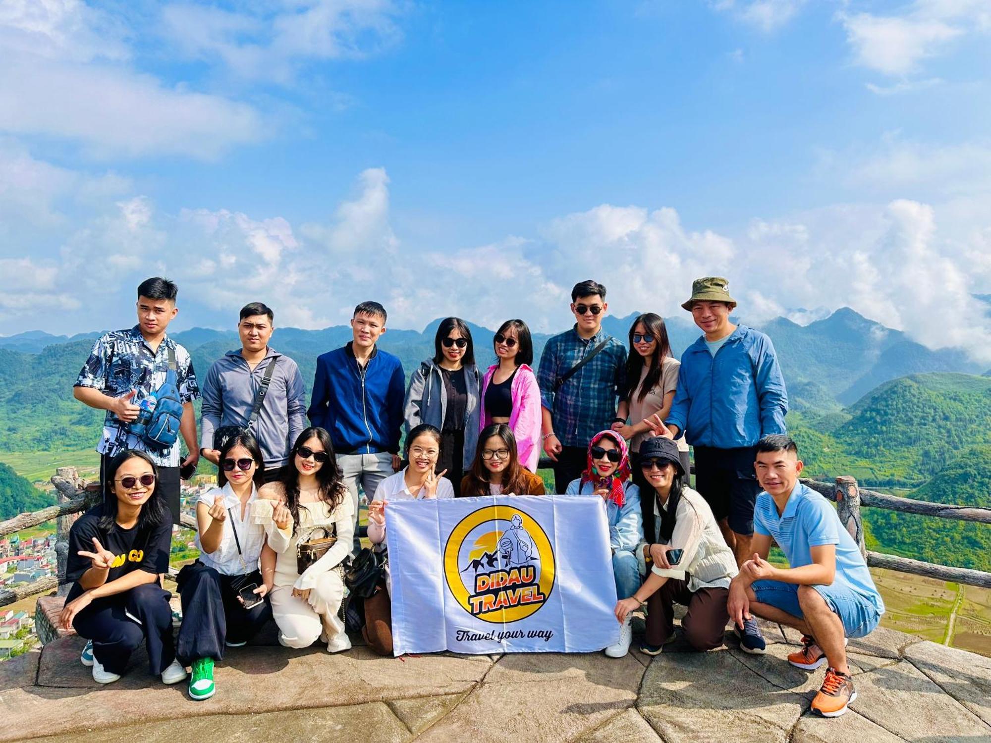 Aparthotel Tl Adventure Tour & Motorbike Ha Giang Exterior foto